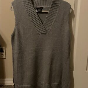 Gray Sleeveless Sweater Vest